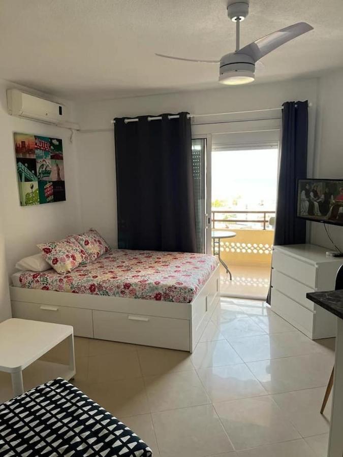 Apartment In Torremolinos Close To Beach Exterior photo